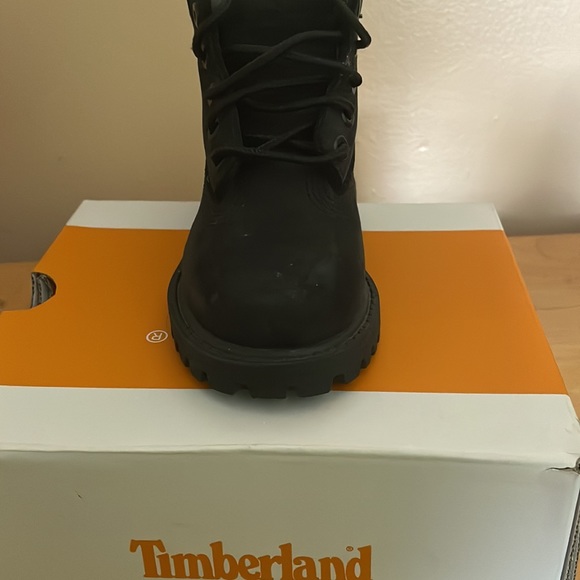 Black timberland 6 in/Toddler worn 1 once never worn after cleaned by offical - Picture 2 of 10